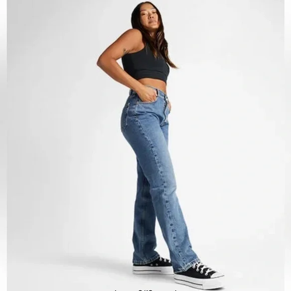 Converse All Stars Chuck Taylor’s Sz 6 - Picture 2 of 6